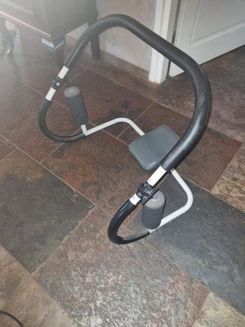 Buikspier Trainer - Compact & Effectief! beschikbaar voor biedingen