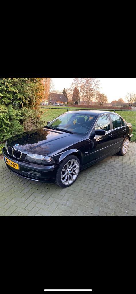 BMW 3-Serie 2.0 I 320 AUT 1998 Zwart, Auto's, BMW, Particulier, 3-Serie, Trekhaak, Benzine, Sedan, Automaat, Origineel Nederlands