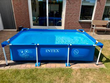 Intex zwembad 2,6 x 1,6 x 0,65m incl afdekzeil en warmtezeil beschikbaar voor biedingen