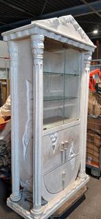 Vintage vitrinekast, kunststof, lijkt op steen. I.z.g.s, Huis en Inrichting, Kasten | Vitrinekasten, Ophalen, Kunststof, 100 tot 150 cm