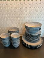 Toscane servies licht blauw, Ophalen, Zo goed als nieuw, Effen, Aardewerk