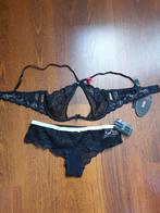 Nieuw - sexy zwart wit kant setje Hunkemoller - 80C + M, Kleding | Dames, Ondergoed en Lingerie, Hunkemöller, Ophalen of Verzenden