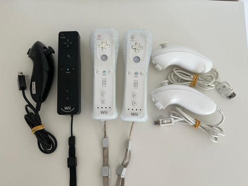 Wii controllers / Remotes + Nunchucks (Getest en werkend), Spelcomputers en Games, Games | Nintendo Wii, Gebruikt, Overige genres