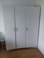 Witte kledingkast met 3 deuren – met hang- en leggedeelte, Ophalen, Gebruikt, 100 tot 150 cm, Met hangruimte