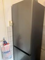 Koelkast met vriezer onder, 3 jaar oud, Witgoed en Apparatuur, Gebruikt, 200 liter of meer, 60 cm of meer, Met aparte vriezer
