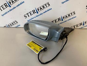 Buitenspiegel links van een Mercedes SLK beschikbaar voor biedingen