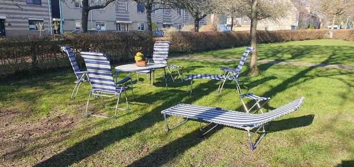 Kampeer meubelset. Zeer compleet - Merk Crespo, Caravans en Kamperen, Kampeermeubelen, Zo goed als nieuw, Campingstoel, Ophalen