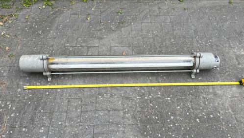Oud DDR bunker stoer zwaar explosievrij (da’s geruststellend, Huis en Inrichting, Lampen | Overige, Zo goed als nieuw, Ophalen