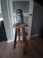 Prachtige kruk met melkbusje en decoratie, Ophalen, Zo goed als nieuw