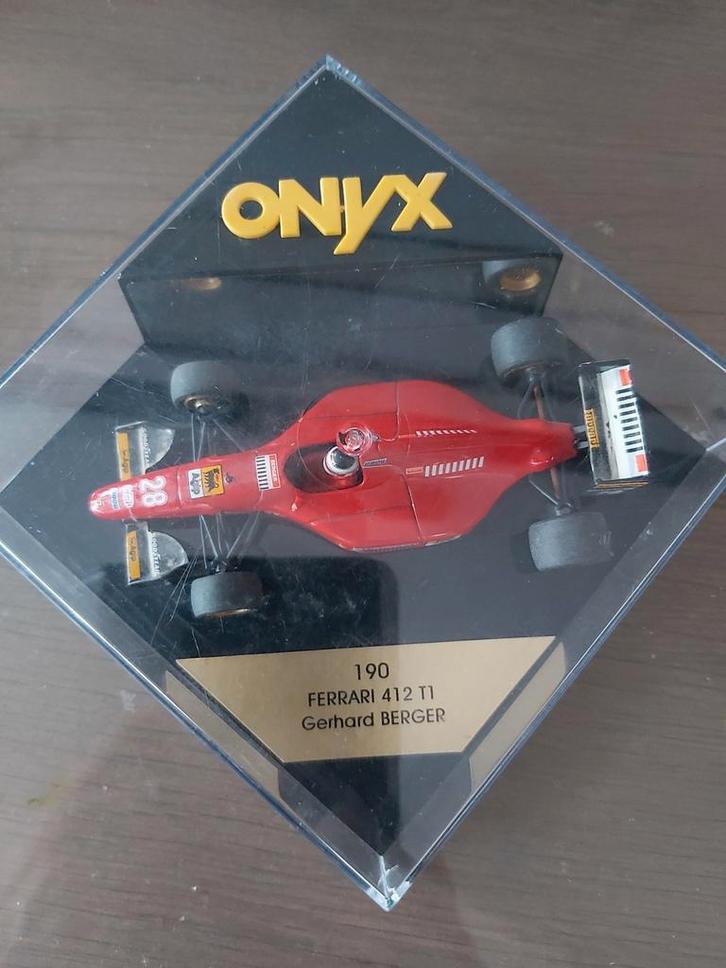 Onyx 190 Ferrari 412 T1 Gerard Berger in een box, Hobby en Vrije tijd, Modelauto's | 1:43, Zo goed als nieuw, Overige typen, Overige merken