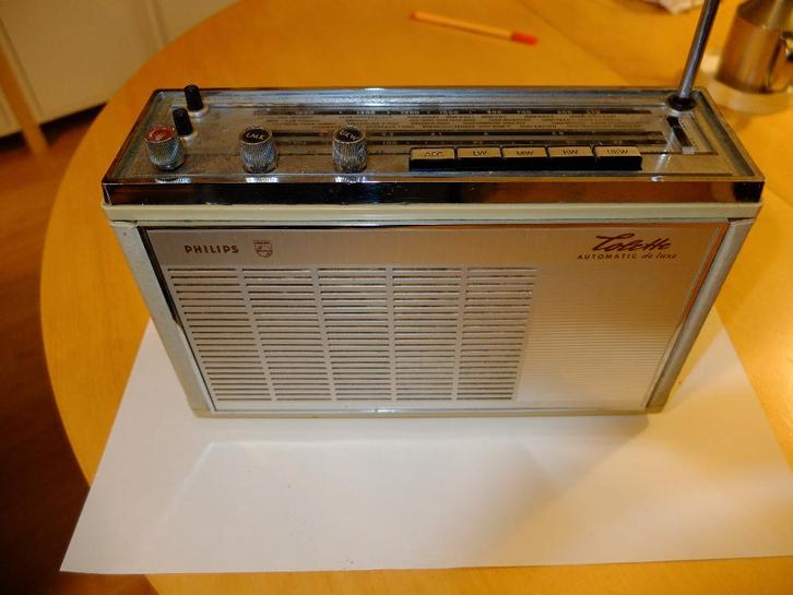 Philips Colette de Luxe, Antiek en Kunst, Antiek | Tv's en Audio, Ophalen