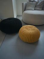 Leuke poefs - Zwart en Geel, Huis en Inrichting, Ophalen, Zo goed als nieuw, 50 tot 75 cm, 50 tot 75 cm