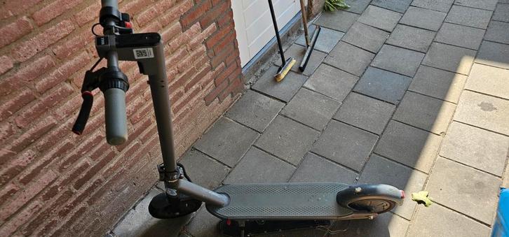electrische step met GROOTE ACCU, Fietsen en Brommers, Steps, Gebruikt, Elektrische step (E-scooter), Ophalen of Verzenden