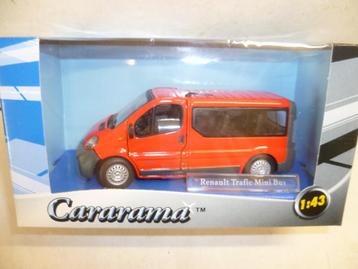 Cararama Renault Traffic Mini Bus rood nieuw in doos 1:43 mo beschikbaar voor biedingen