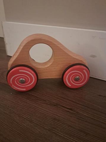 Houten Speelgoed Auto beschikbaar voor biedingen
