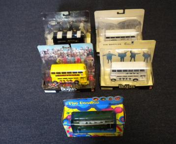 5 Corgi Routemasters uit de serie van "The Beatles" beschikbaar voor biedingen