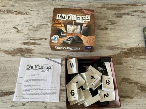 Davinci code wie kraakt het eerste de geheime code? [s513], Hobby en Vrije tijd, Gezelschapsspellen | Bordspellen, Zo goed als nieuw