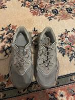 Adidas ozweegos, Ophalen of Verzenden, Zo goed als nieuw, Hardloopschoenen, Adidas