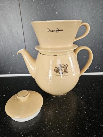 Douwe Egberts koffiepot + filter beschikbaar voor biedingen