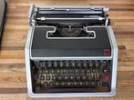 A1421. Olivetti Lettera DL typmachine met originele case, Diversen, Gebruikt, Ophalen of Verzenden