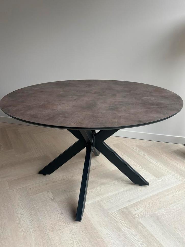 Ronde eettafel Ø 130 cm - Nieuw!, Huis en Inrichting, Tafels | Eettafels, Nieuw, 100 tot 150 cm, Vijf personen of meer, Rond, Metaal
