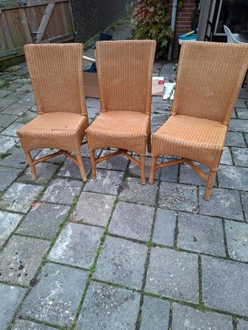 Rieten stoelen  beschikbaar voor biedingen