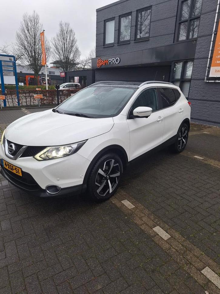 Nissan Qashqai Premier Edition! Apk 2027, Auto's, Nissan, Particulier, Qashqai, 360° camera, 4x4, Aangepast voor mindervaliden
