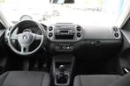 Volkswagen Tiguan 1.4 TSI Easyline | Trekhaak 1600KG | Airco, Voorwielaandrijving, Euro 5, Zwart, 4 cilinders
