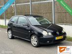 Volkswagen Polo 1.4-16V HIGHLINE NAP/PANO/AIRCO/ELEK.PAKKET, Voorwielaandrijving, Gebruikt, 4 cilinders, Zwart