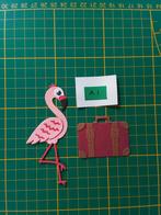 A1 Stansjes oud roze flamingo met  bordeaux koffer, Ophalen of Verzenden, Nieuw, Overige thema's, Overige typen
