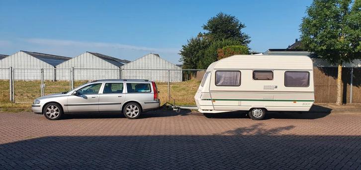 Caravan Chateau Chiara 380, Caravans en Kamperen, Caravans, Particulier, tot en met 4, 500 - 750 kg, Treinzit, Chateau, Vast bed