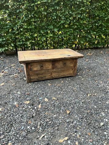 Salon tafel/bijzet tafel beschikbaar voor biedingen