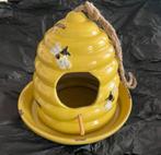 Stenen Vogel Voederhuis in de vorm van een Bijenkorf. NIEUW, Tuin en Terras, Vogelhuisjes en Vogelbaden, Ophalen of Verzenden