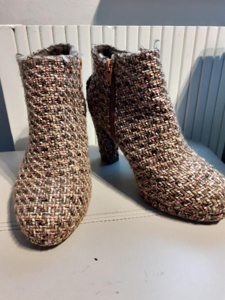 Sacha tweed enkellaarzen met hak, maat 36, Kleding | Dames, Schoenen, Zo goed als nieuw, Lage of Enkellaarzen, Overige kleuren