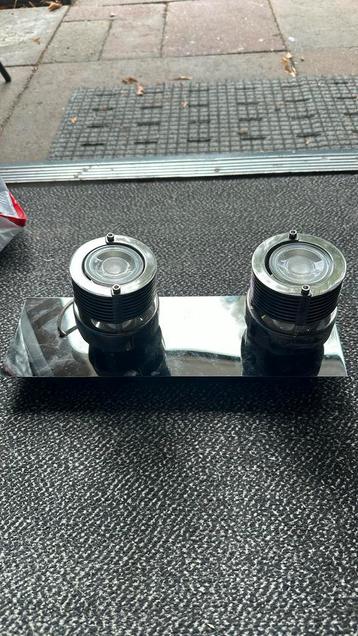 Plafondlamp 2 verstelbare spots beschikbaar voor biedingen