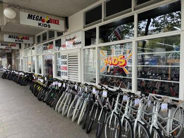 MEGA BIKE DORDRECHT 2E PINKSTERDAG OPEN VAN 10.00U TOT 17.00 beschikbaar voor biedingen