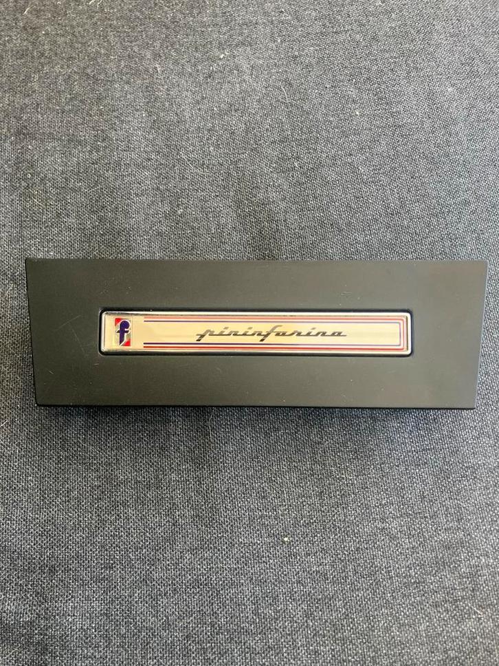 Alfa Romeo Spider Radio Afdekplaat Pininfarina, Auto diversen, Autoradio's, Zo goed als nieuw, Ophalen of Verzenden