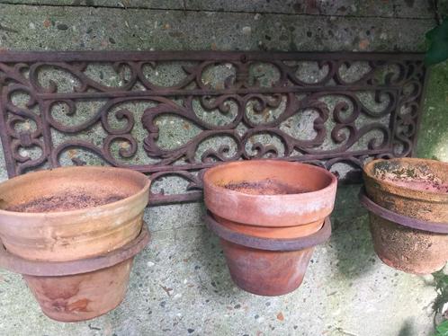 mooi plantenrekje bloempot plantenhanger gietijzer brocante, Antiek en Kunst, Curiosa en Brocante, Verzenden