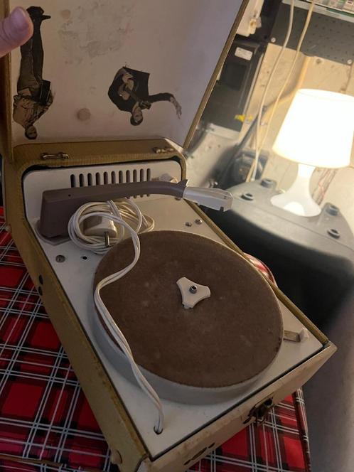 Vintage platenspeler in koffer – leuk voor de liefhebber!, Audio, Tv en Foto, Platenspelers, Gebruikt, Platenspeler, Overige merken