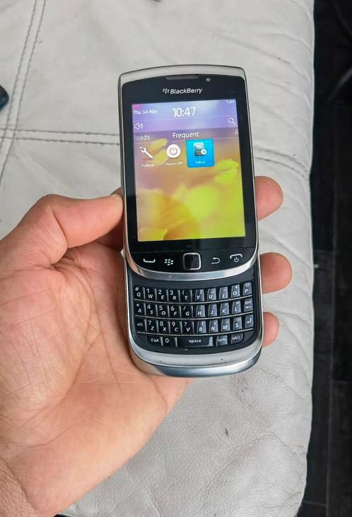 Goedwerkende blackberry torch 9810 silver edition met touchs, Telecommunicatie, Mobiele telefoons | Hoesjes en Frontjes | Blackberry