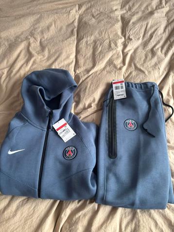 Psg paris saint germain tech fleece nike bnwt beschikbaar voor biedingen