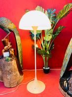 Vintage Louis Poulsen Panthella vloerlamp, Ophalen, A, A, A
