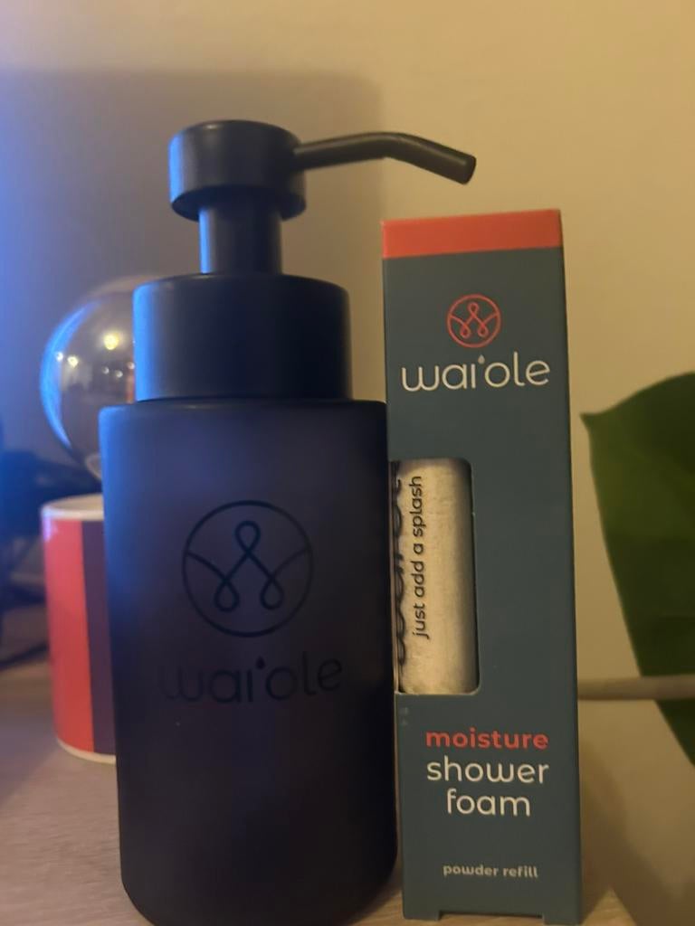 Waiole setje moisture shower foam refill en foam dispenser, Ophalen of Verzenden, Nieuw