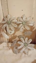 Kralenbloemen, Antiek en Kunst, Curiosa en Brocante, Verzenden