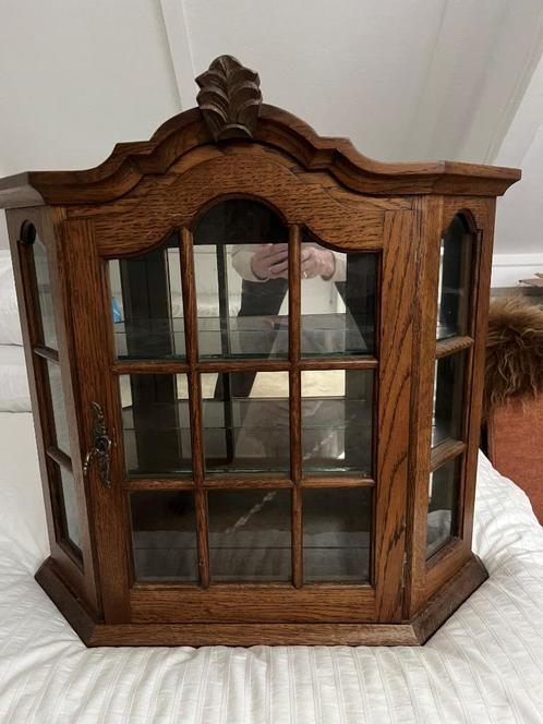 Klassiek vitrinekastje, Huis en Inrichting, Kasten | Vitrinekasten, Gebruikt, Minder dan 100 cm, 50 tot 100 cm, Minder dan 25 cm