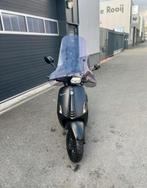 Vespa Sprint Notte “19 Lage Km Stand Snor 2e Eigenaar, Ophalen, Zo goed als nieuw, Benzine, Vespa