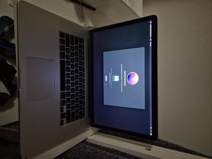 MacBook Pro 15" 2015 | 16GB RAM | 256GB SSD | US+RU, Computers en Software, Apple Macbooks, Zo goed als nieuw, MacBook Pro, 15 inch