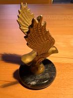 Mooi beeldje van Amerikaanse Adelaar op marmeren sokkel., Verzamelen, Beelden en Beeldjes, Ophalen of Verzenden, Gebruikt, Dier