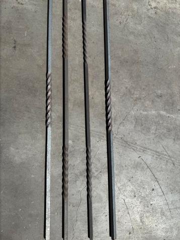 Stalen trapspijlen beschikbaar voor biedingen