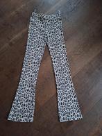 Flared broek beige panterprint 146-152!, Ophalen of Verzenden, Zo goed als nieuw, Meisje, Broek